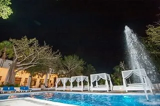 Grand Oasis Tulum Riviera Hotel Akumal Üdülőközpont
